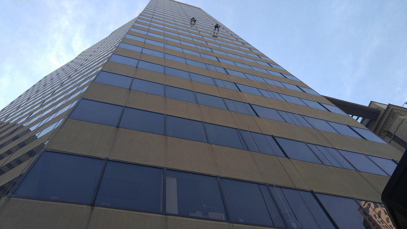 A Comprehensive Guide to Skyscraper or High Rise Window Cleaning System